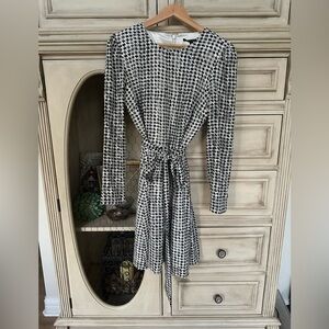 Alex Marie Monochrome Houndstooth Long Sleeve Dress